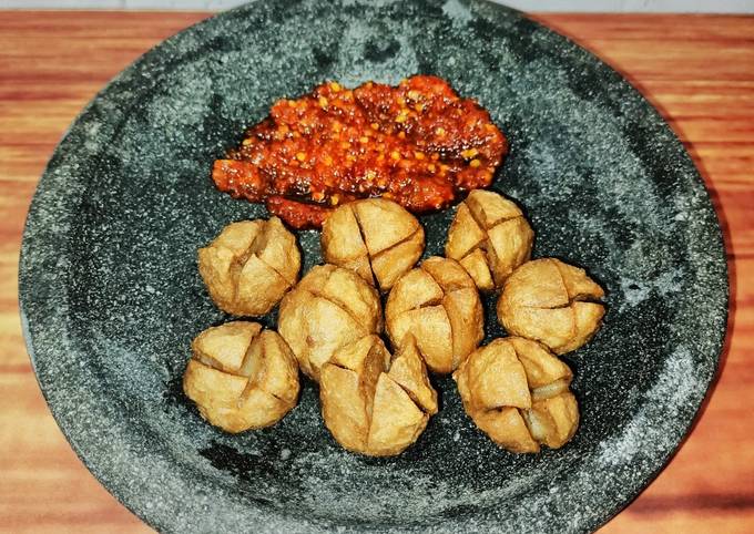 98. Bakso goreng sambal
