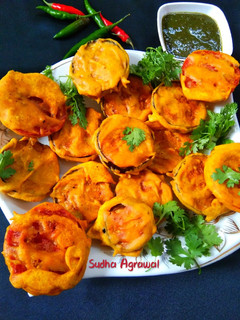 मिक्सड चटपटे पकौड़ा (mixed chatpate pakoda recipe in Hindi) रेसिपी मुख्य फोटो