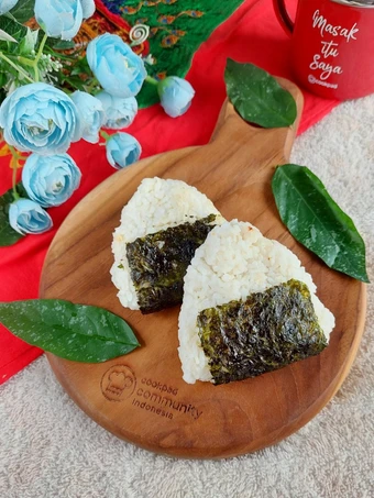 Langkah Mudah untuk Membuat Resep  Onigiri Tumis Tahu Daun Katuk yang Enak, Menggugah Selera
