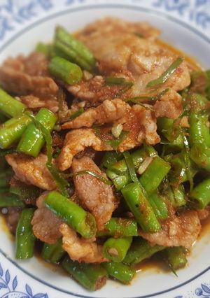 รูปของ หมูผัดพริกแกง
