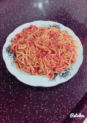 صورة لوصفة سباكتي بصلصة البولونيز ولا اطيب 😍😍