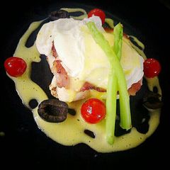 A picture of Benedict with Hollandaise Sauce.