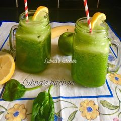 A picture of Spinach Green Smoothie:.