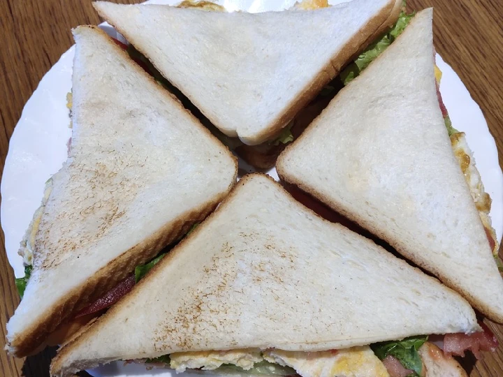 Easy Steps to Prepare Recipes Egg and Luncheon Meat Sandwich the So Delicious So Delicious.