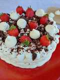 Meringata fragole e cioccolato