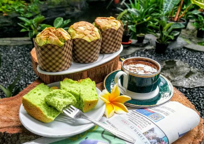 Bagaimana Membuat 2. Chiffon Pandan dari putih telur Anti Gagal