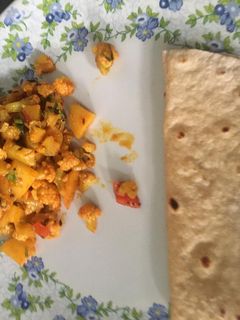 ફ્લાવર બટાકા નું શાક (Flower Bataka Shak Recipe In Gujarati) રેસીપી મુખ્ય ફોટો
