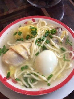 Una foto de Caldo de gallina