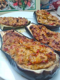 Darált hússal és zabpehellyel töltött padlizsán 🍆 recept fotója