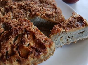 Una foto de Torta Invertida de Manzana Húmeda