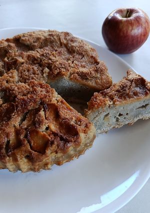 Una foto de Torta Invertida de Manzana Húmeda