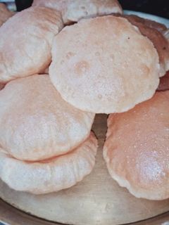 अजवाइन की पूरी(ajwain ki poori recipe in hindi) रेसिपी मुख्य फोटो