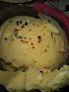 A picture of Mango Ice cream.