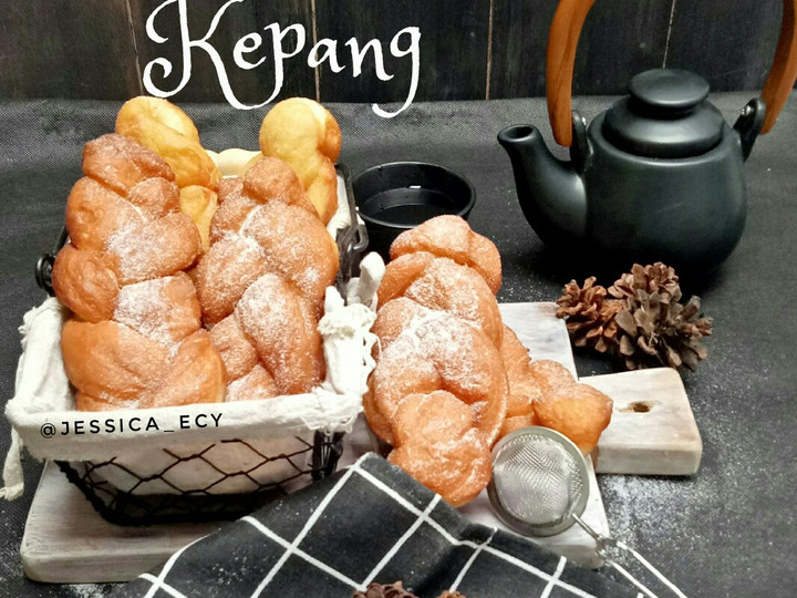 Bagaimana Menyiapkan Donat Pisang Kepang, Lezat
