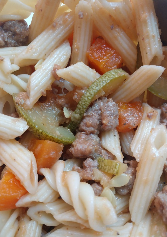 Una foto de Pasta Boloñesa