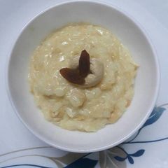 A picture of Kheer (Indian Rice Pudding).