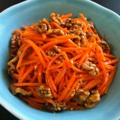 A picture of Carrot & Walnut Salad.