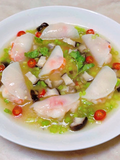 香菇.蘿蔔.花枝蝦漿.丸子 家常菜 的食譜成品照片