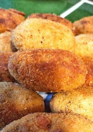 Una foto de Croquetas de confit de pato 🦆