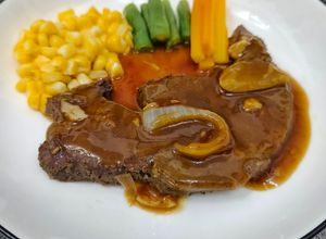 Foto resep Beef Steak with Brown Sauce