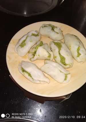 A picture of Rice&peas dumplings.