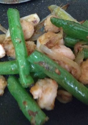 Foto resep Udang tumis buncis mpasi 13m