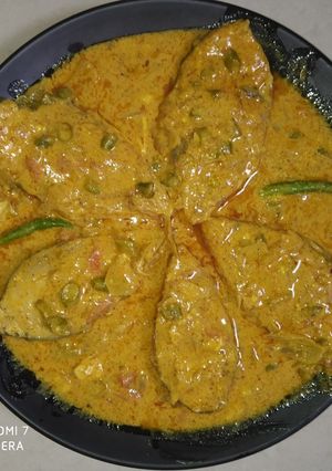 ইলিশ ভাপা (illish bhapa recipe in Bengali) রেসিপির প্রধান ছবি
