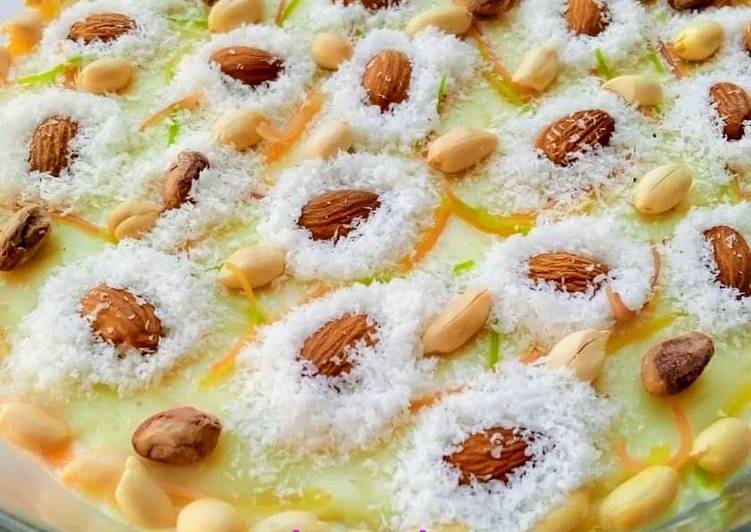 Step-by-Step Guide to Prepare Speedy Custard Vermicelli Dessert