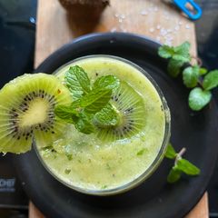 A picture of Kiwi Special Mocktail.