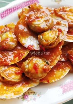 A picture of 47. Simping Clams in Padang Sauce.