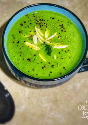 A picture of Broccoli soup.