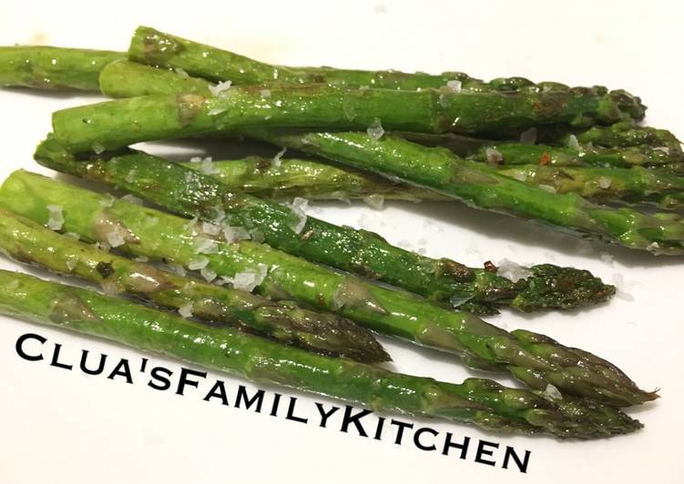 Espárragos a la plancha/grilled pan asparagus
