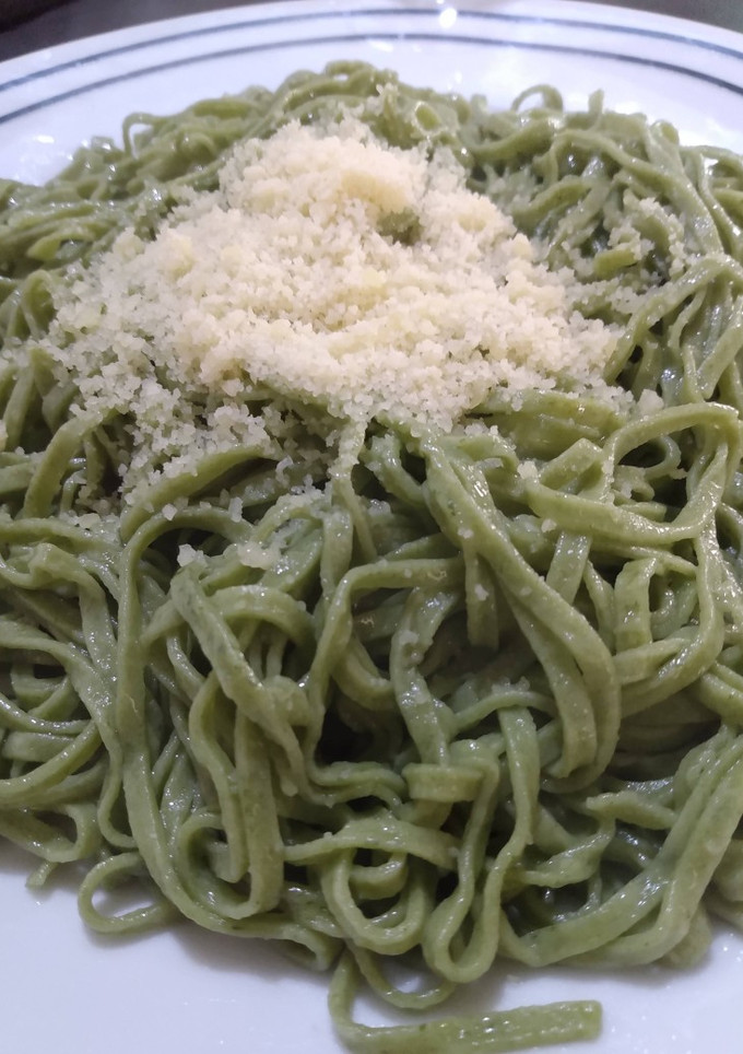 Una foto de Fideos caseros de espinaca