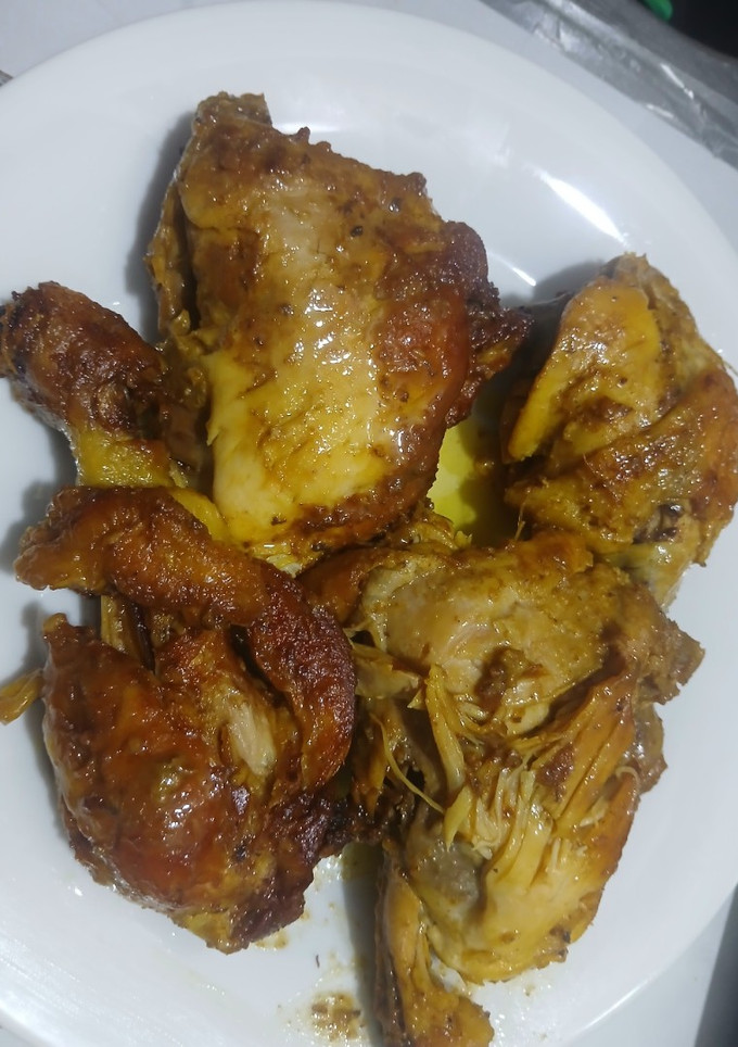 Una foto de Pollo en su jugo