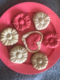 A picture of Crunchy cookies.