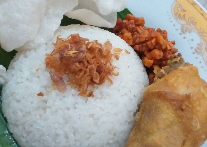 Cara membuat Nasi Uduk Wangi Sereh Cara membuat Nasi Uduk Wangi Sereh