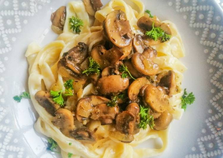 Recipe of Ultimate Mushroom ragu tagliatelle