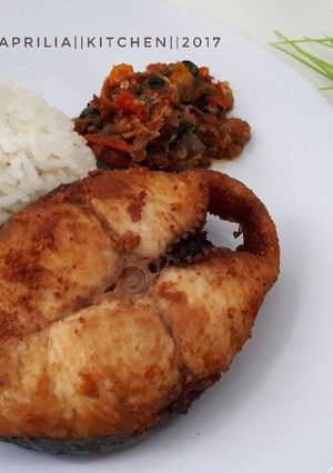 Foto resep Ikan tenggiri goreng sambal kemangi, sedaaap