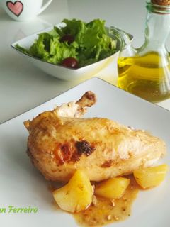 Una foto de Pollo al horno con bolsa de asar