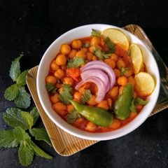 A picture of Chana (Chole) Masala.