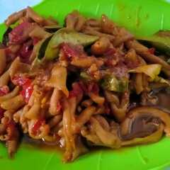 A picture of Oseng usus endul...favorit anak2ku.