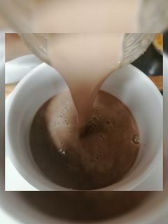 صورة لوصفة مشروب الكاكو بالحليب الساخن