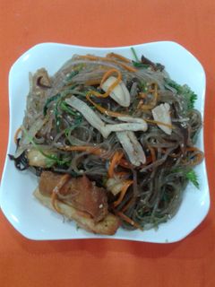 Hình của món Miến Trộn Chay.