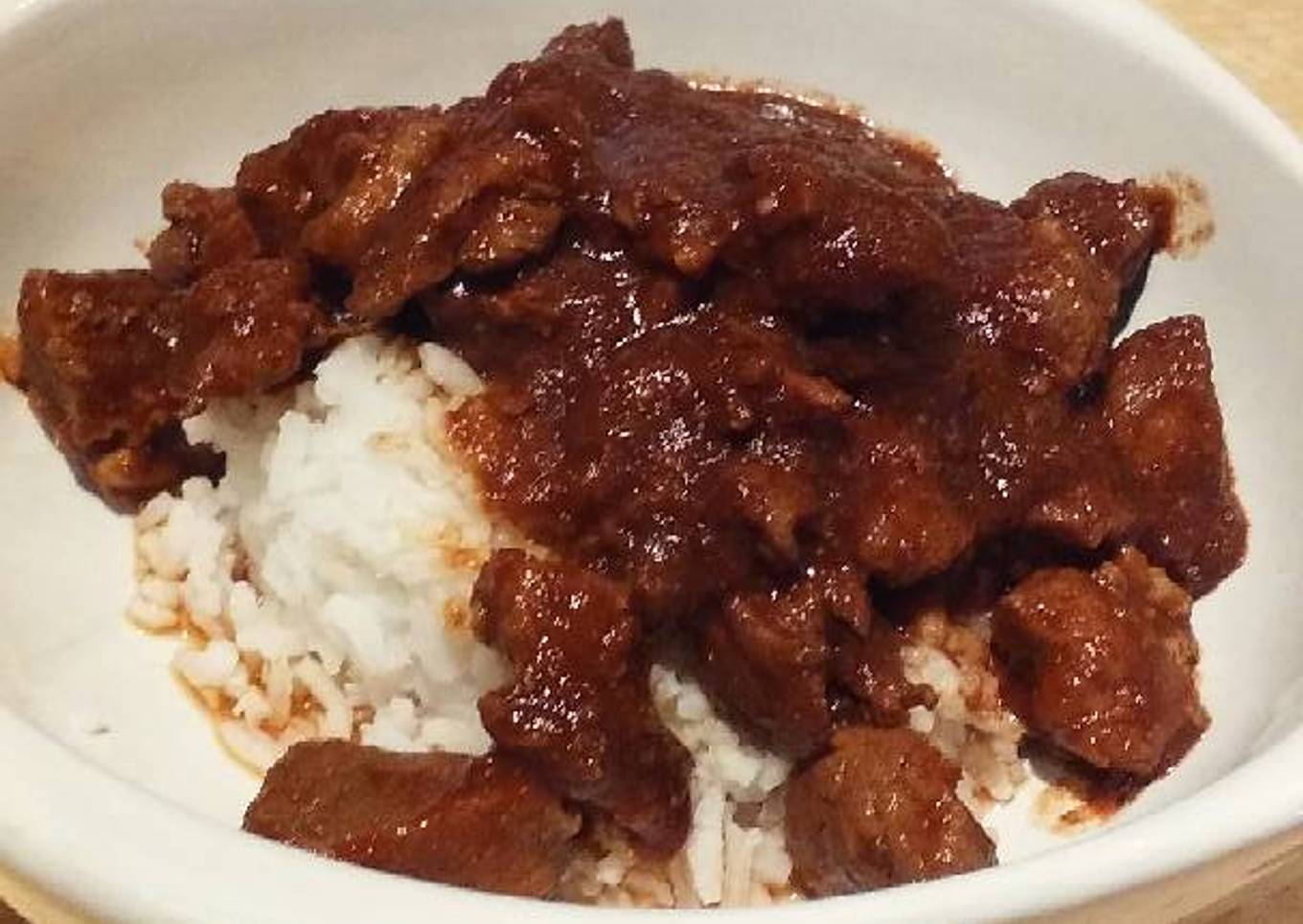 Wild Hog en Salsa Roja (wild hog in red sauce)