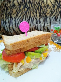 Foto resep Easy Diet Menu: Avocado Mayo Tuna Sandwich