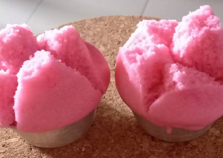 Bagaimana Memasak Kue Mangkok Mekar Anti Gagal