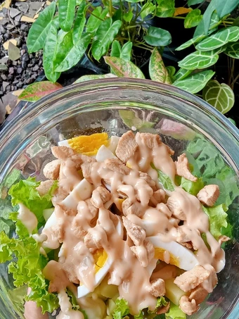 Langkah Gampang Membikin Resep  Chicken salad simple yang Bisa Manjain Lidah, Lezat Sekali