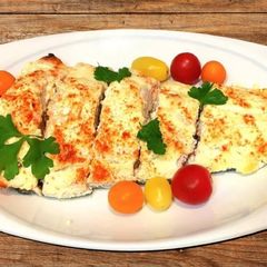 A picture of Red fish baked in sour cream.