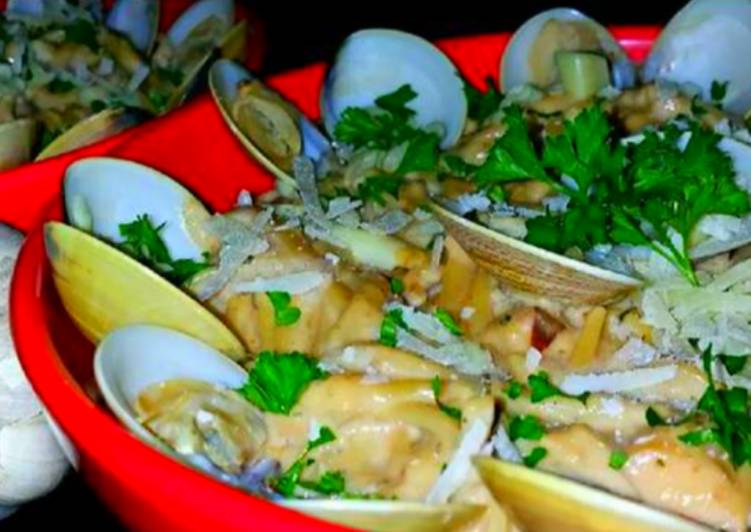 Recipe of Super Quick Homemade Mike’s EZ Seafood Alfredo & Roasted Garlic Spread Dinner