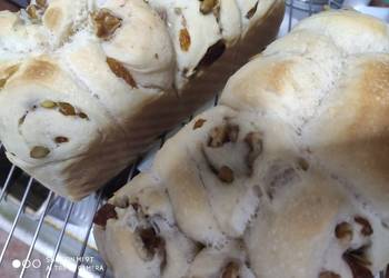 How to Prepare Appetizing Walnut raisins sour dough bread